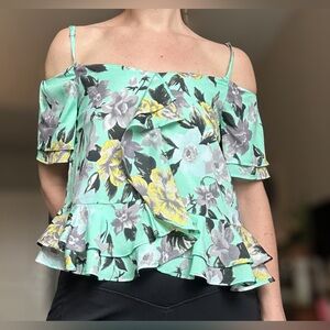 JOA floral ruffle top